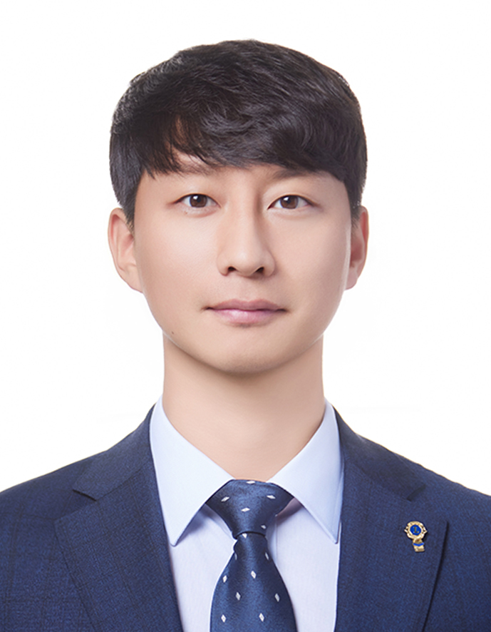총무 허경환L.